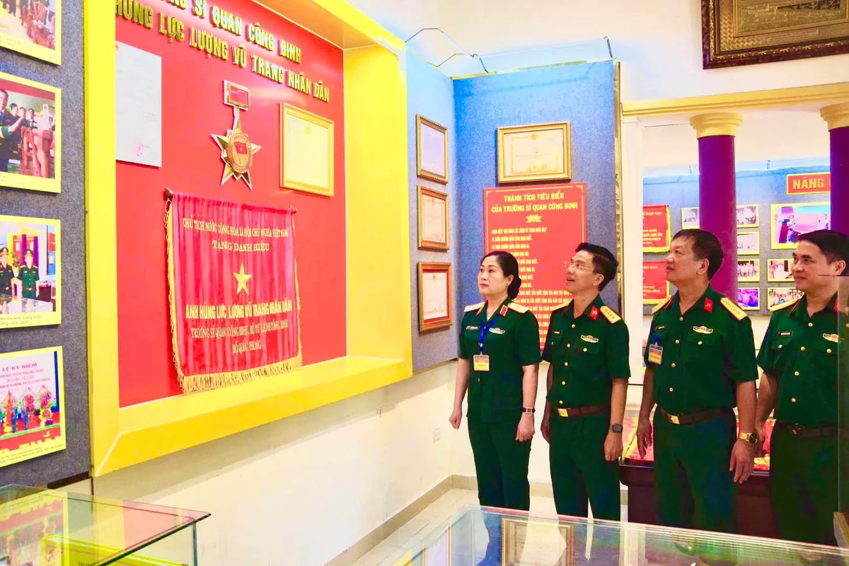 Lãnh đạo Đảng, Nhà nước, BQP, Cơ quan Bộ, Binh chủng thăm, kiểm tra Nhà trường